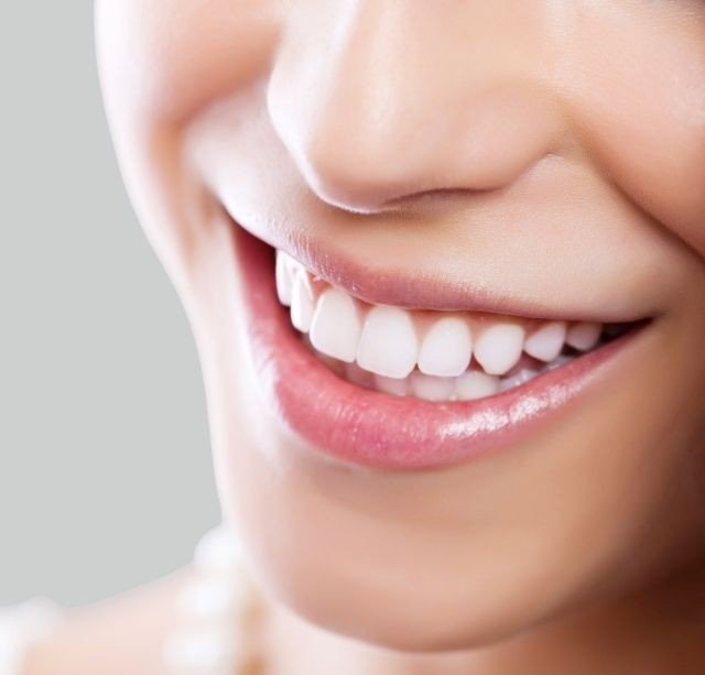 Be Dharma Dental - Diseño de sonrisa en Medellín - Clínica Be Dharma - Centro estético en Torre Médica Oviedo - Dr. David Delgado