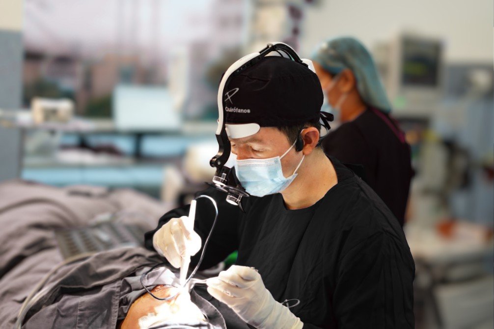 Rinoplastia antes y después-Dr. David Delgado-Cirujano plástico Medellín