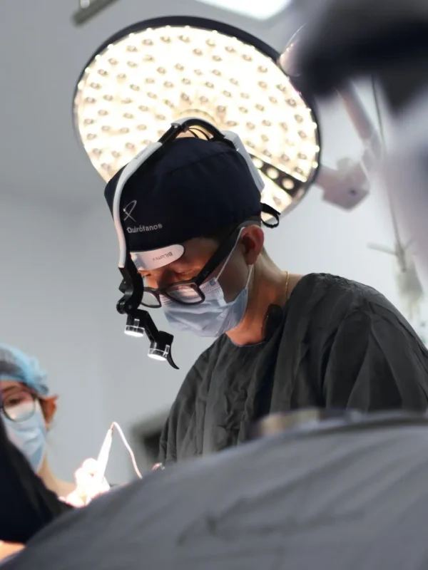 Rinoplastia para perfiloplastia en Medellín, Colombia - Cirujano plástico David Delgado