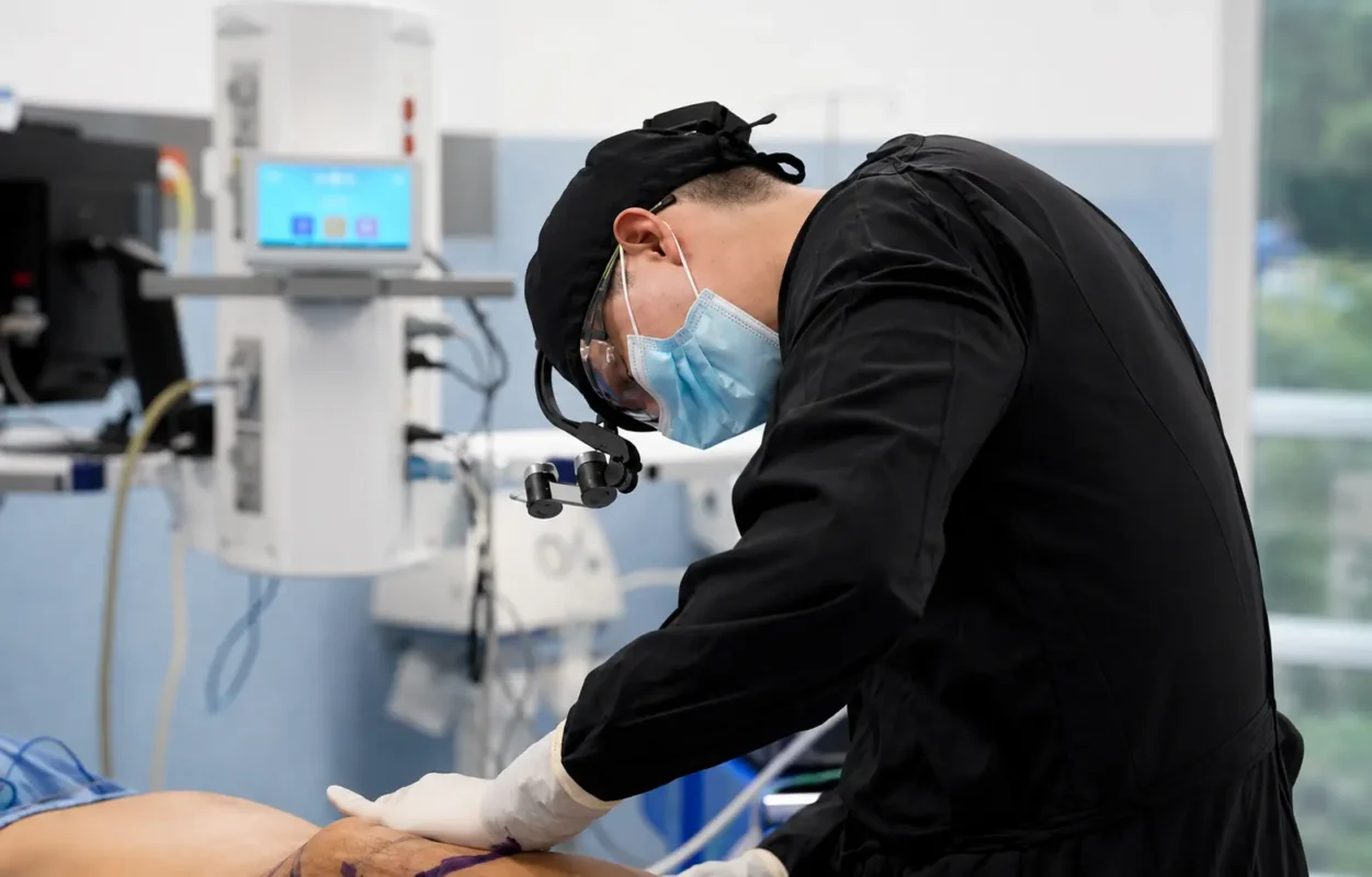 Gluteoplastia - Dr. David Delgado - Medellín, Colombia