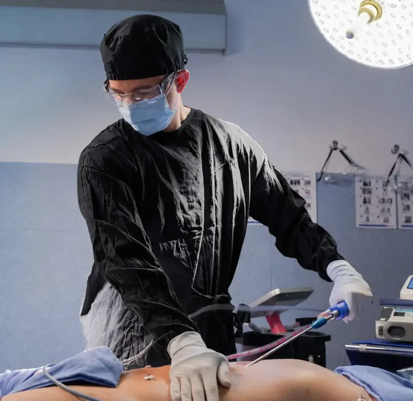 Plastic Surgery Virtual Consultation - Dr. David Delgado- Plastic Surgery in Medellín